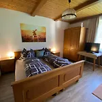 Haus Christina Homestay *